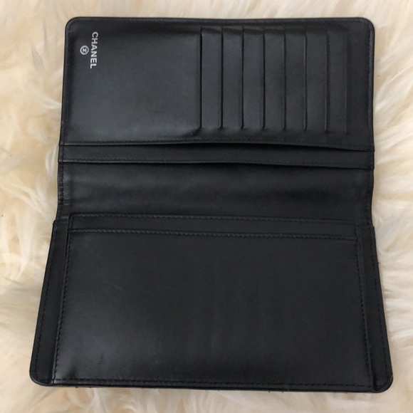Chanel wallet. - Picture 2 of 16